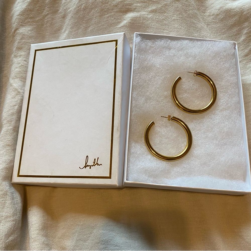 Bagatiba Gold Hollow Hoops